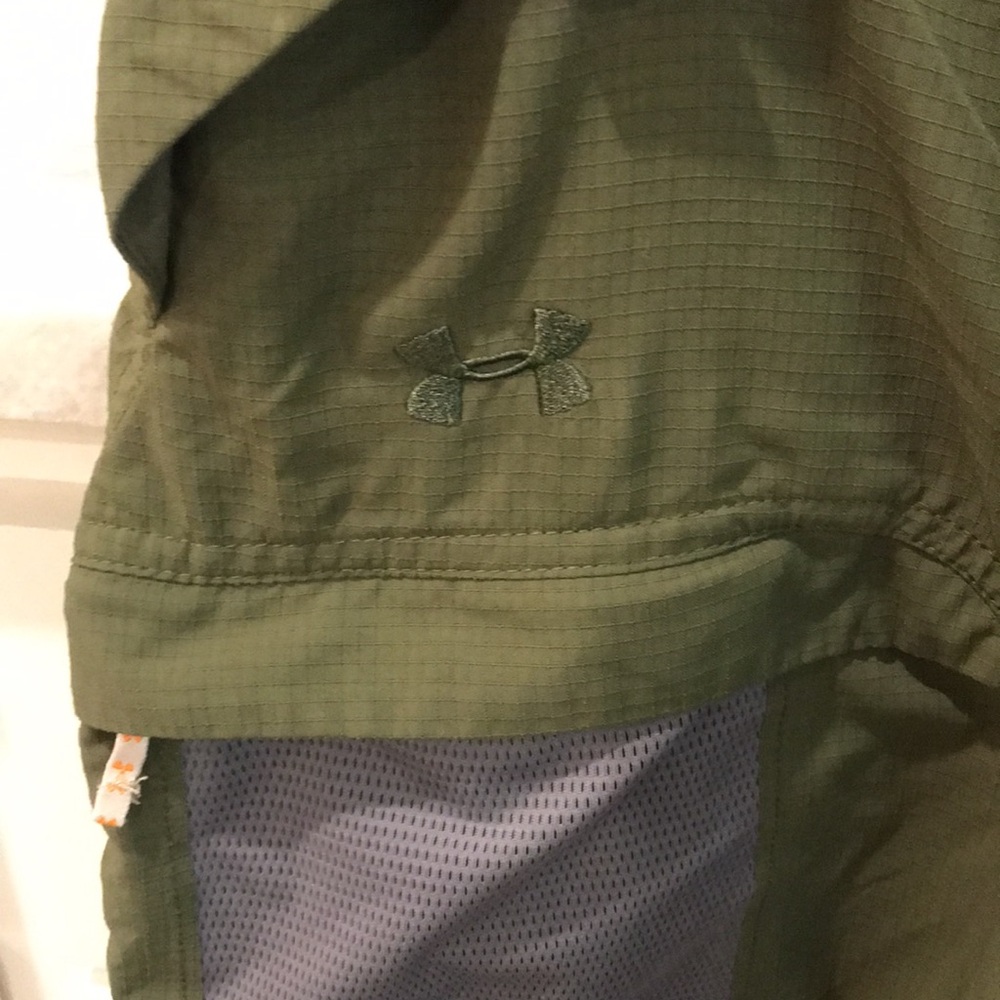 Under Armour Cargo Shorts Mens Large Olive Green Vented Pockets - Picture 4 of 9